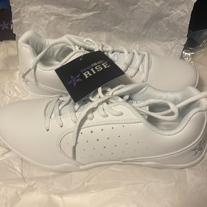 Women’s Rebel Athletic Rise shoes, sz 9, white